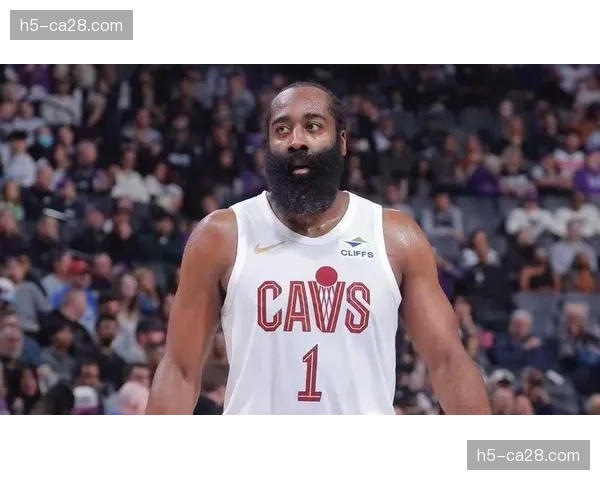 交易截止日汇总：哈登转投骑士，勇士放弃追求字母哥