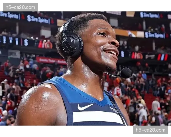 联盟公布上周东西部最佳球员：安东尼-爱德华兹与泰瑞斯-哈利伯顿